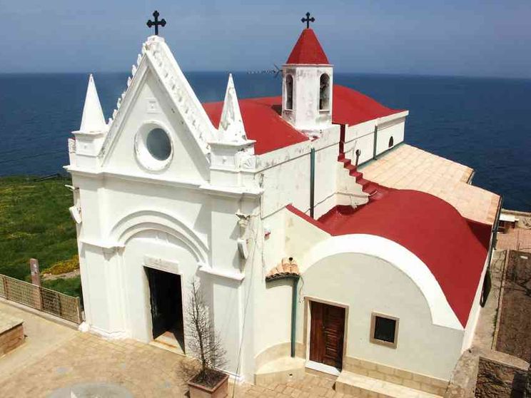 Dieci santuari mariani... con vista mozzafiato sul mare