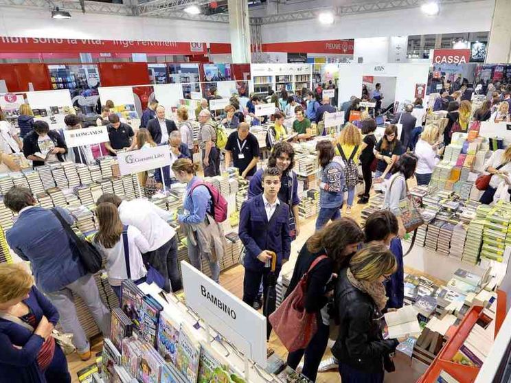 Salone del Libro, un'apertura tra le polemiche