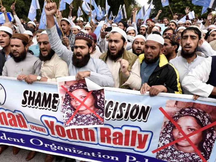 Asia Bibi, dall'accusa inesistente all'ultima assoluzione