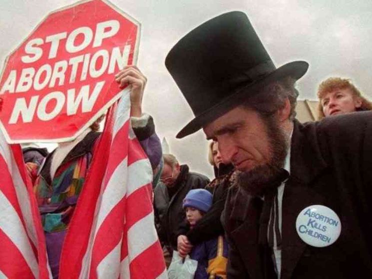 Il no all'aborto in Alabama punta alla Corte Suprema