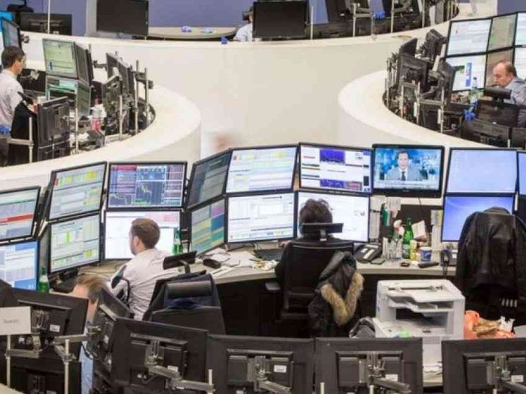 Le Borse Ue aprono in rialzo dopo un voto in cui i sovranisti non sfondano