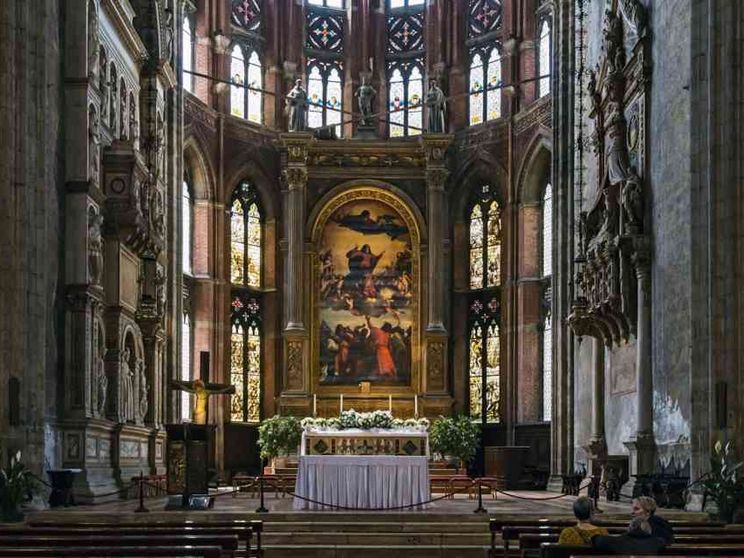 Un nuovo altare per una nuova chiesa. Il laboratorio del Rinascimento
