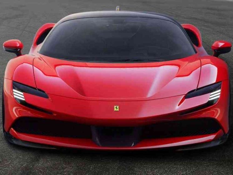 Ferrari, arriva la prima ibrida: 1.000 cavalli e un prezzo folle