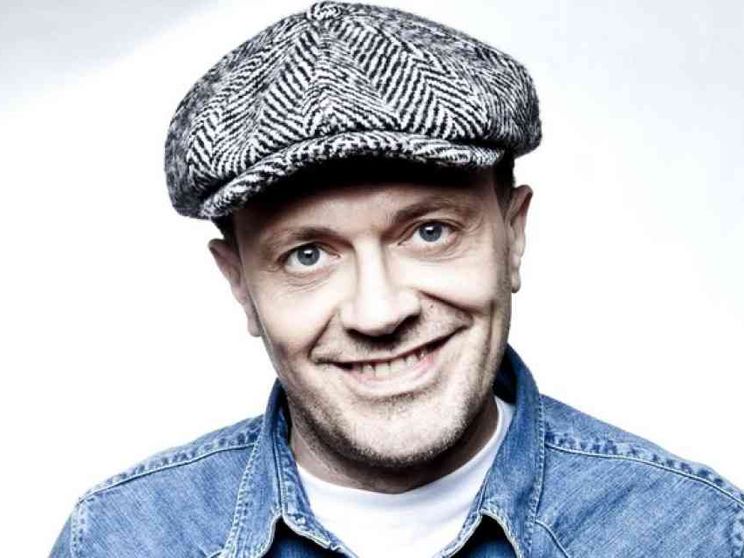 Max Pezzali: «Il cuore prima di tutto»