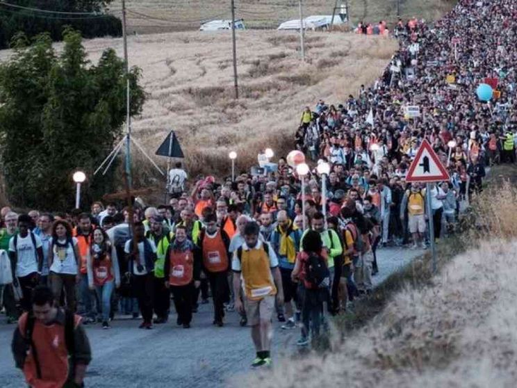 Così la Macerata-Loreto abbraccia solitudini e fragilità