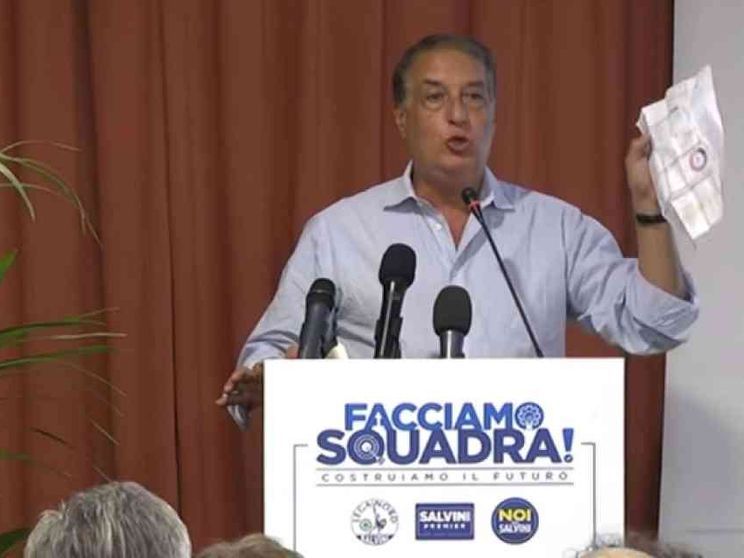 Arresti per gli Arata: bufera nel governo