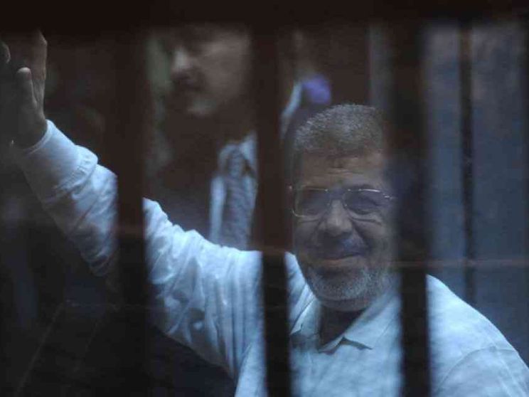 L'ex presidente Morsi muore durante udienza in Tribunale. È stato di emergenza