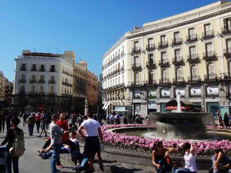 Spagna, dove arrivano i nostri: «Qui vince davvero il merito»