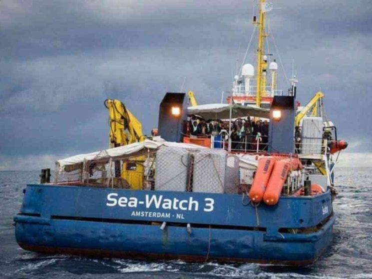 Consiglio d'Europa: «Subito porto sicuro alla Sea Watch». La Procura indaga
