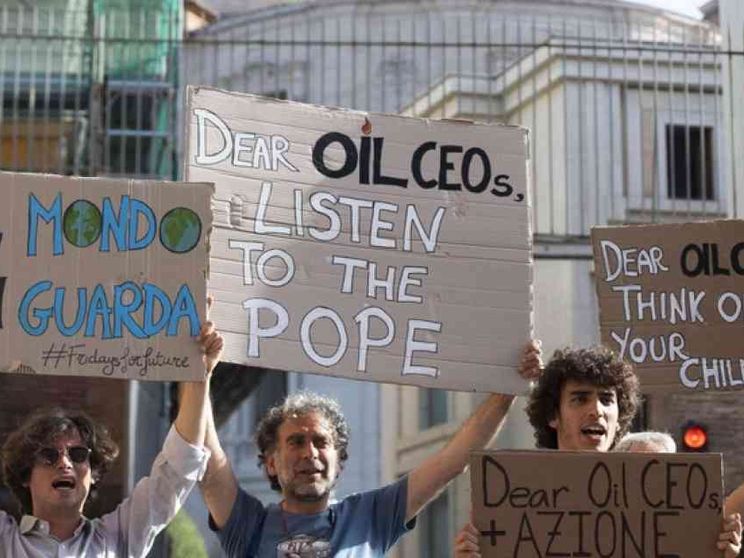 Giovani e famiglie, comprate responsabile. Al via i "Saturdays for future"