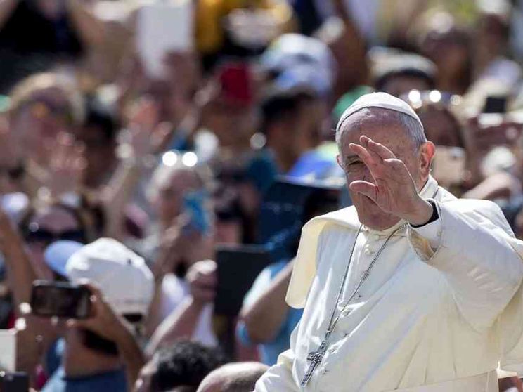 Papa Francesco: «Chi ha l'egoismo nel cuore non è un cristiano»