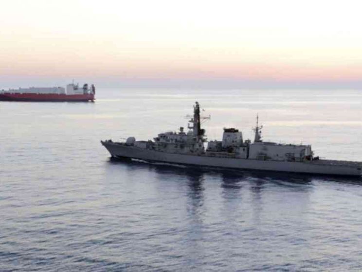 Golfo Persico, navi iraniane tentano il sequestro di una petroliera inglese