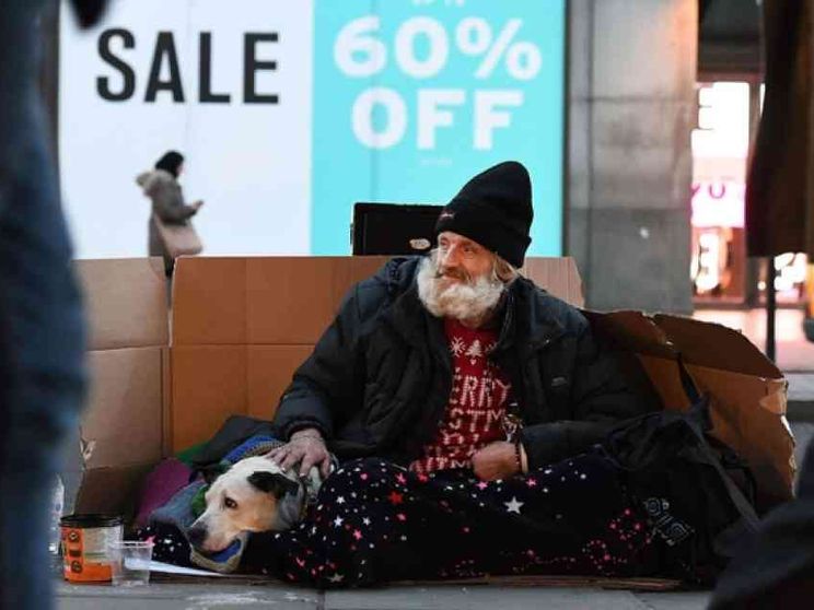 Trafficanti di esseri umani a caccia di homeless da schiavizzare