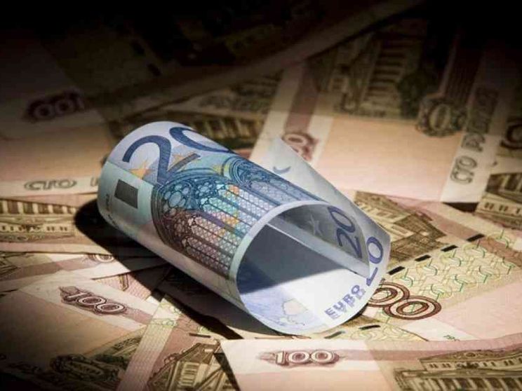 Un fiume di dollari per i sovranisti