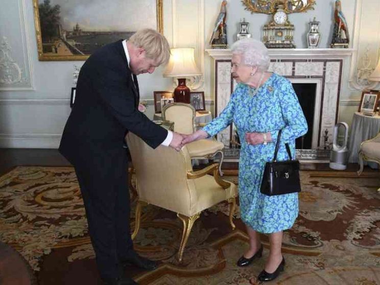 E' scontro tra il neopremier Johnson e il diplomatico Barnier sul backstop