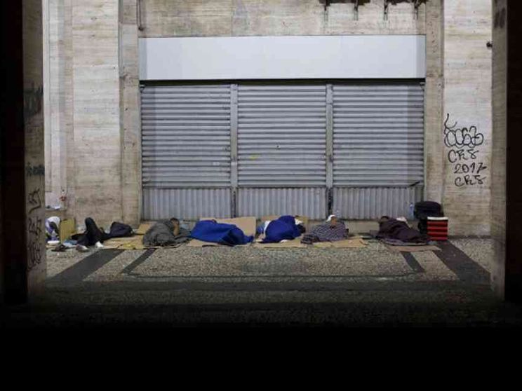 Emergenza clochard, vivere a 40 gradi sull'asfalto