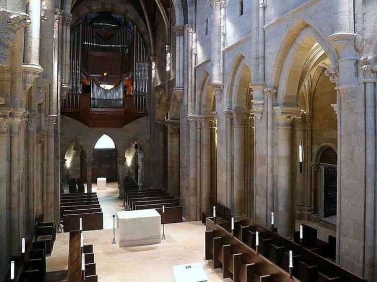 Creare un altare: l'infinito concreto