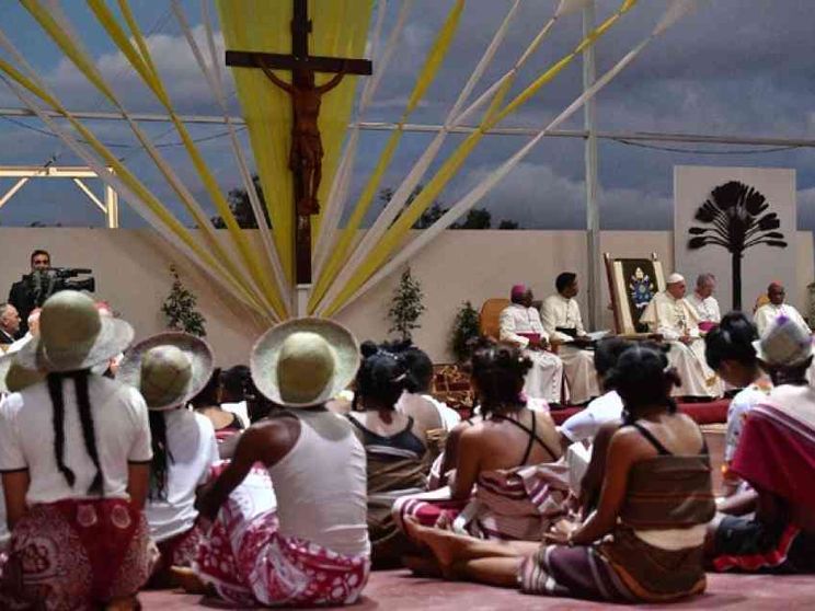 Ai giovani: non arrendetevi, costruite il futuro