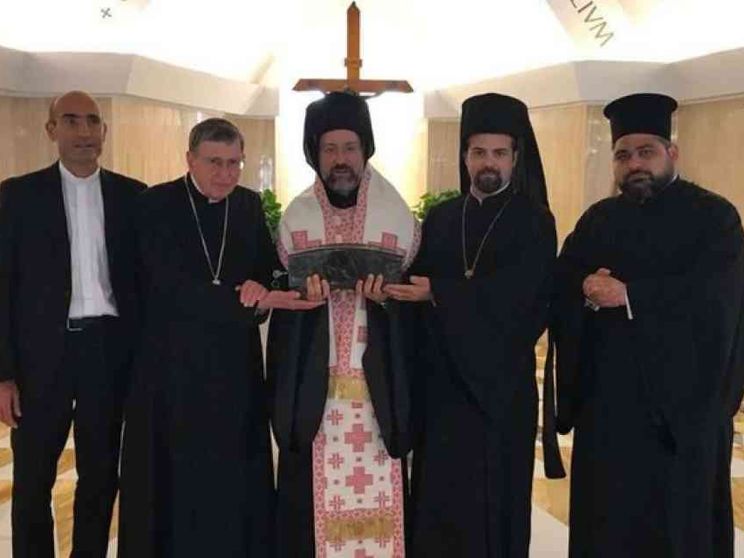 Francesco: ecco perché ho donato le reliquie di san Pietro a Bartolomeo I