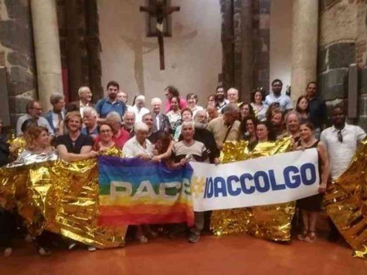 «Abolire subito i decreti sicurezza e gli accordi con la Libia»