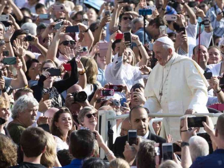 Papa Francesco: non c'è evangelizzazione senza Spirito Santo, senza gioia