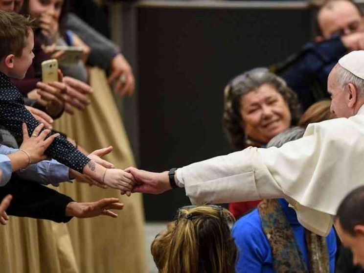 Non prigionieri del bene mancante ma per il bene presente