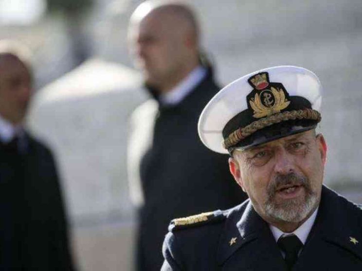 L'ammiraglio De Giorgi: «Ai trafficanti lasciata mano libera»