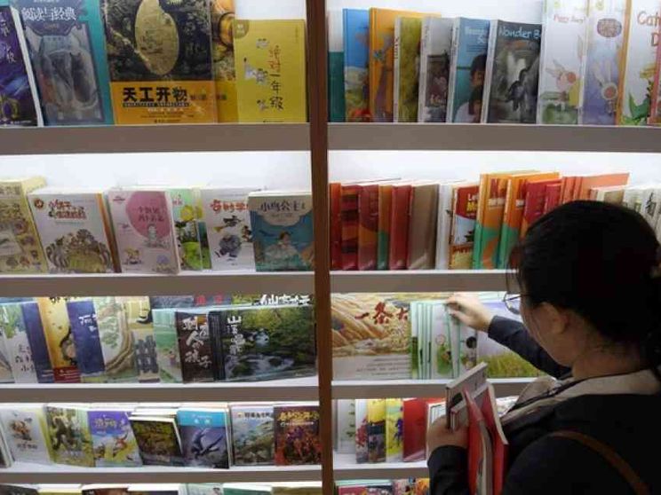 In Italia si legge poco ma si comprano più libri. I dati del mercato