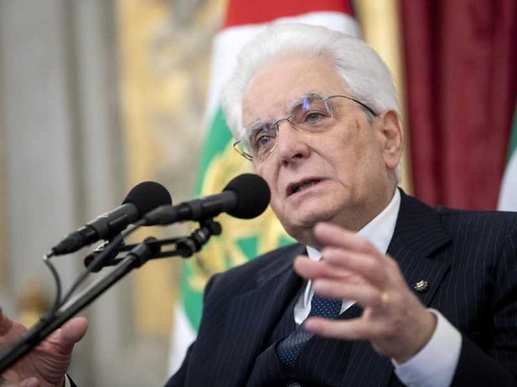 Mattarella: contrapporre giovani e anziani mina la coesione sociale