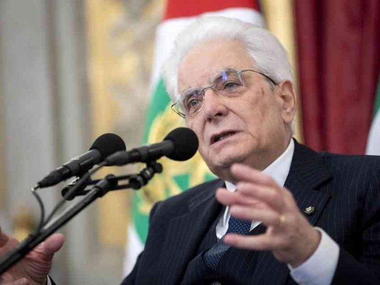 Mattarella: contrapporre giovani e anziani mina la coesione sociale