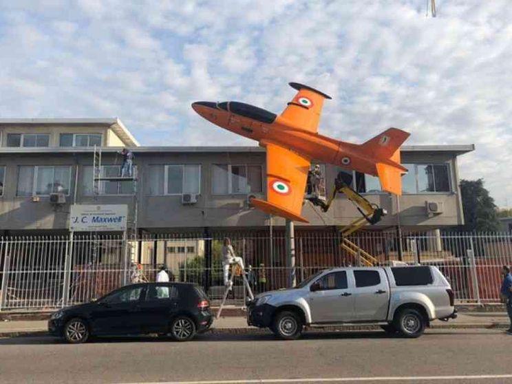 Restaurato dagli studenti, l'Aermacchi torna a vivere