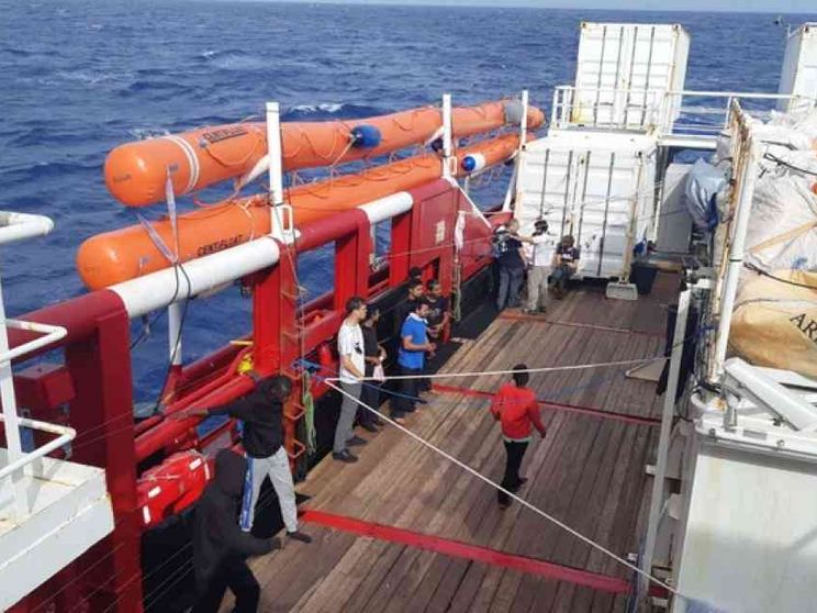 L'Europarlamento dice no ai porti aperti. E al ricollocamento di chi arriva