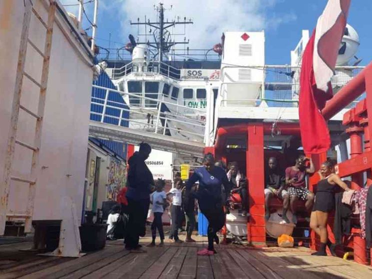 6 giorni nel limbo. Sulla Ocean Viking naviga il terrore di tornare in Libia