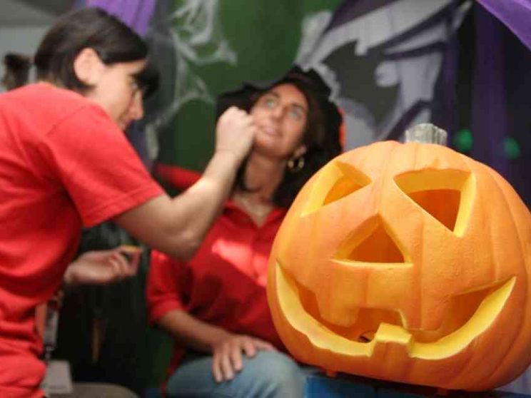Ognissanti, Halloween e la festa della terra "Capo del tempo"