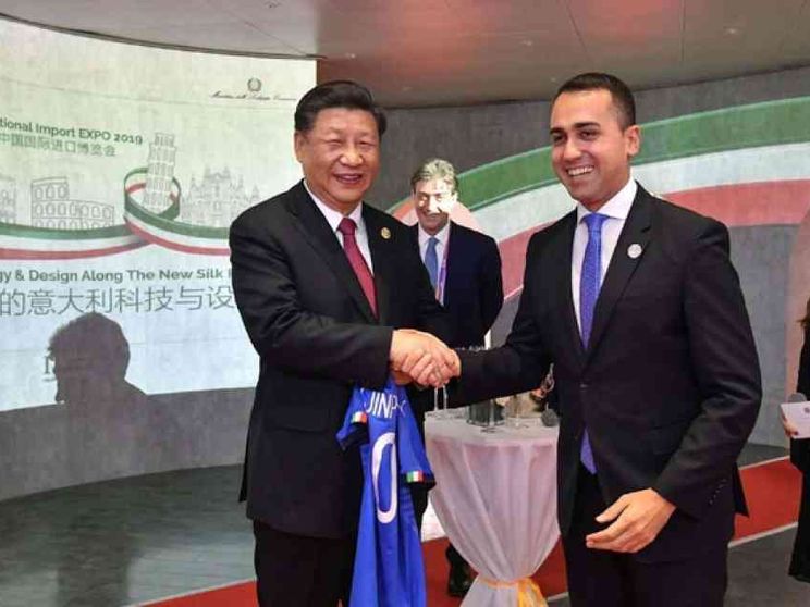 Hong Kong, Di Maio: «Non interferiamo in vicende altrui»