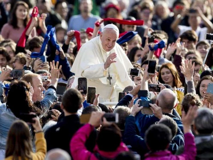 Papa Francesco: costruiamo ponti con chi non crede o ha fede diversa