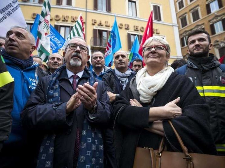 Pensionati in piazza per l’equità