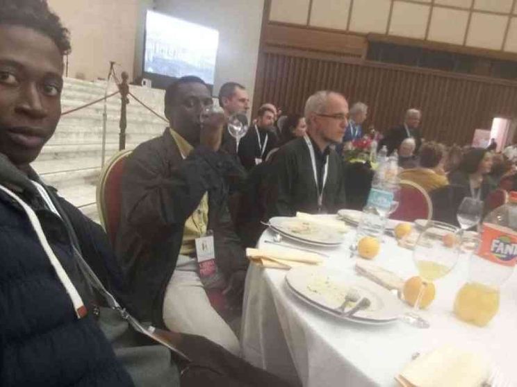 I tre braccianti immigrati a pranzo con il Papa: «Indimenticabile»