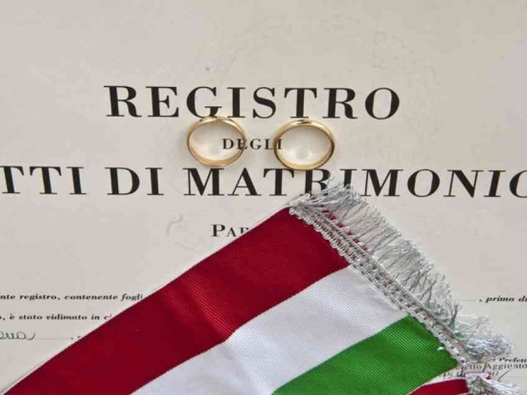 Risalgono le nozze: +2,3%. Ma ci si sposa sempre più tardi