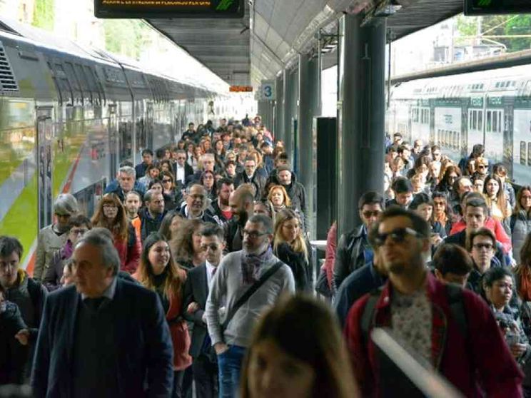 Il Censis: un italiano su due spera nell'«uomo forte» al potere