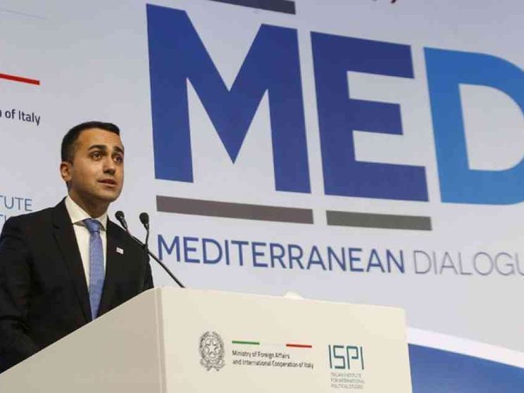 Di Maio: «Il Mediterraneo nuova missione storica dell'Ue»