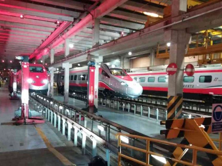 L'alta velocità compie dieci anni