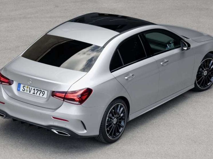 Mercedes Classe A Sedan, l'altra dimensione della berlina