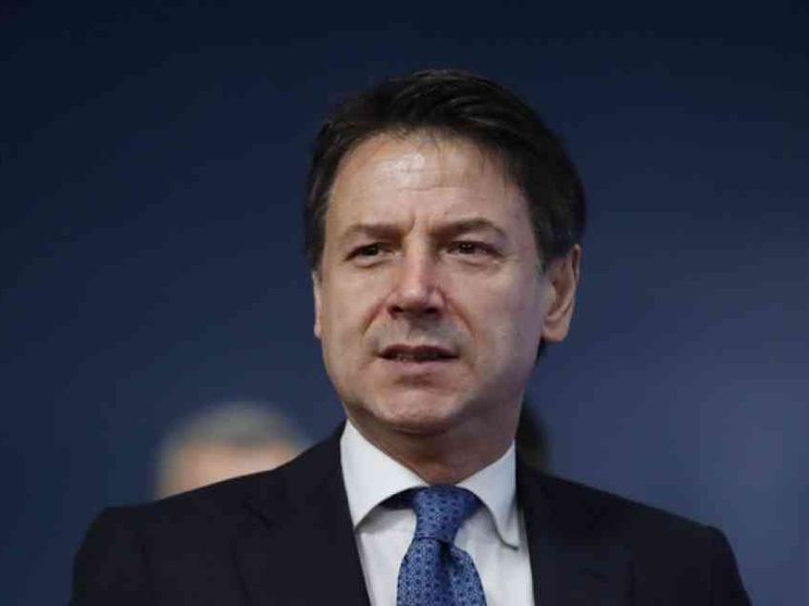 PopBari, Conte: non tuteleremo nessun banchiere. Di Maio attacca