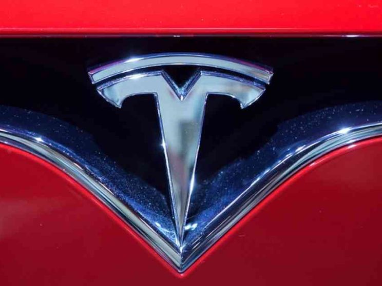 La Tesla inquina più del diesel? «Lo studio è sbagliato»