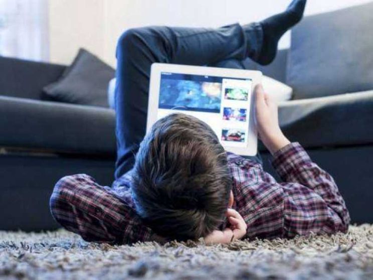 «Il buon educatore controlla». Ma soprattutto genera senso critico