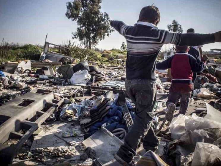 Dodici bambini rom saranno battezzati a Giuliano