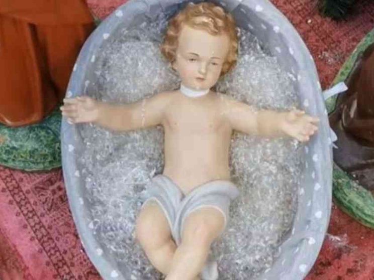 Il Bambinello di gesso decapitato, l'arcivescovo: sindrome di Erode