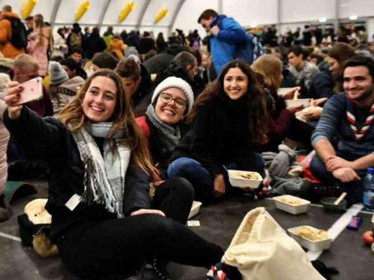 La comunità di Taizé sarà a Torino «accolta» dalla Sindone