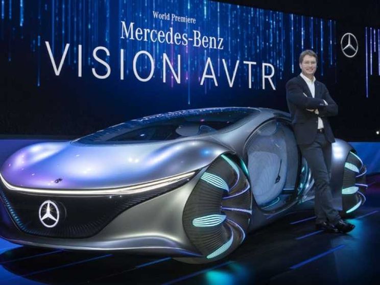 «L'auto Avatar e il futuro desiderabile attaverso la tecnologia»